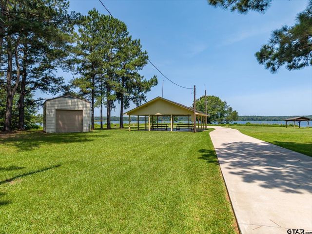 18182 Sunshine Ln, Troup, TX 75789