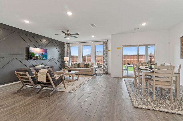 9105 Harrisburg Drive, Fort Worth, TX 76036