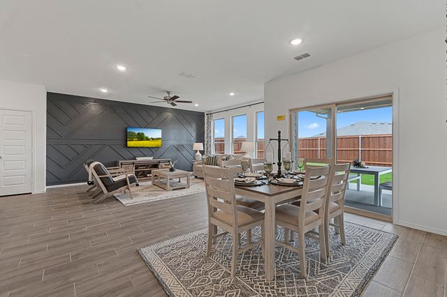 9105 Harrisburg Drive, Fort Worth, TX 76036