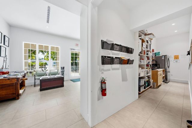 315 9th St Street, West Palm Beach, FL 33401