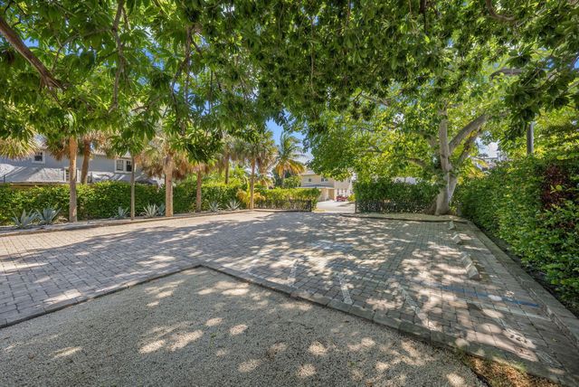 315 9th St Street, West Palm Beach, FL 33401