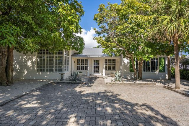 315 9th St Street, West Palm Beach, FL 33401