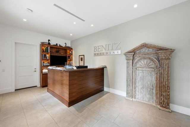 315 9th St Street, West Palm Beach, FL 33401