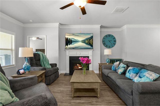 866 Newshaw Way, Lawrenceville, GA 30046