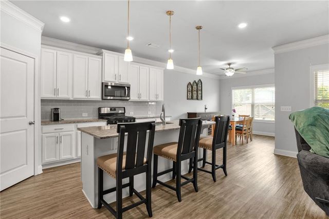 866 Newshaw Way, Lawrenceville, GA 30046