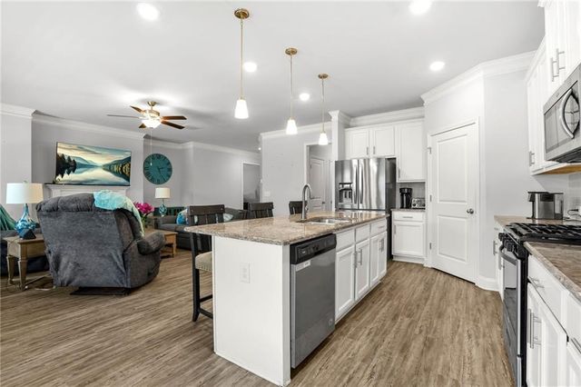 866 Newshaw Way, Lawrenceville, GA 30046