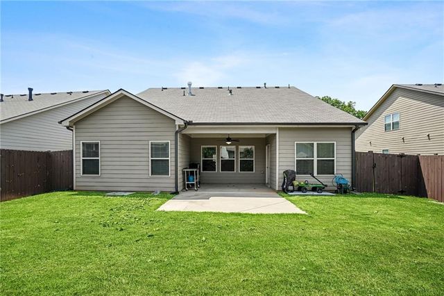 866 Newshaw Way, Lawrenceville, GA 30046