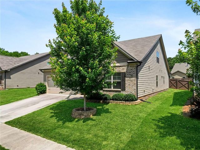 866 Newshaw Way, Lawrenceville, GA 30046