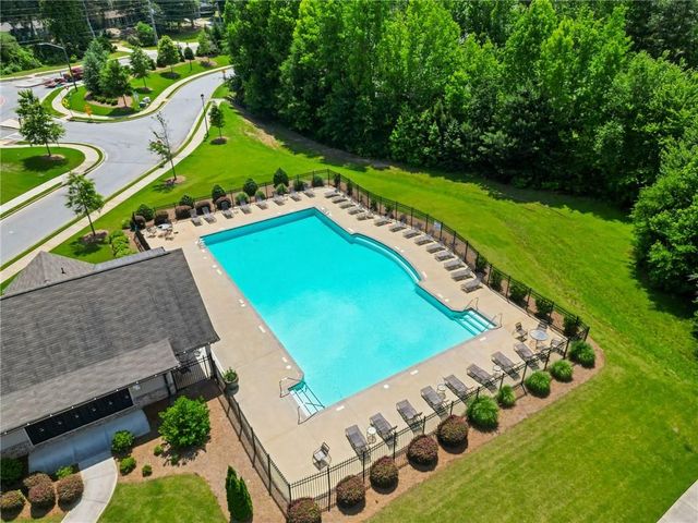 866 Newshaw Way, Lawrenceville, GA 30046