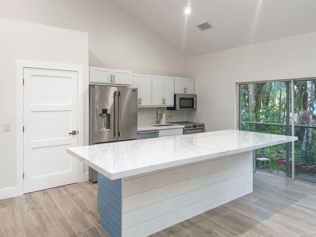 9576 171st Street N, Jupiter, FL 33478