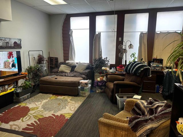 105 W 8th Street, Burlington, IN 46915