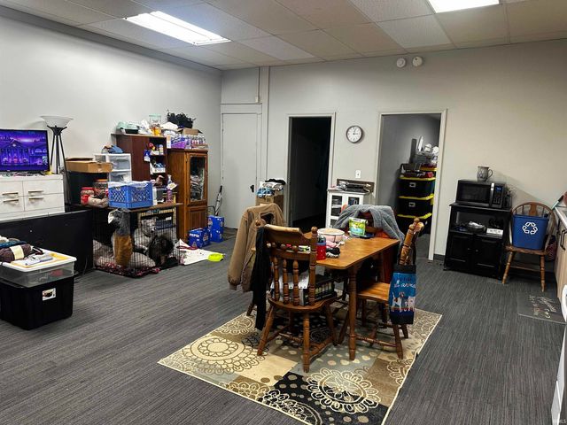 105 W 8th Street, Burlington, IN 46915