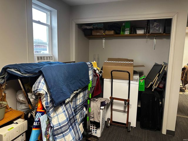 105 W 8th Street, Burlington, IN 46915