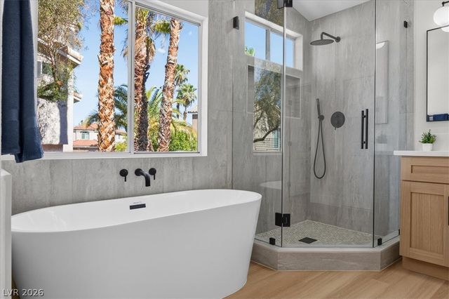 136 Villaggio Street, Henderson, NV 89074