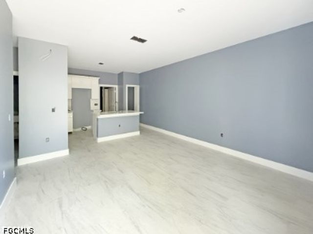 2103 French ST, Fort Myers, FL 33916