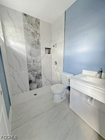 2103 French ST, Fort Myers, FL 33916