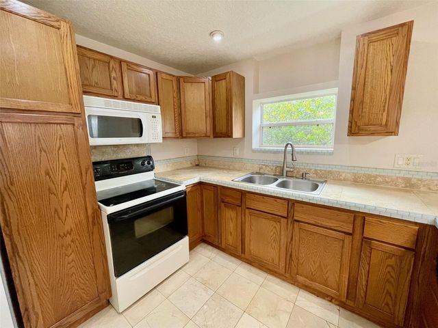 2890 AVALONA DRIVE, Sanford, FL 32773