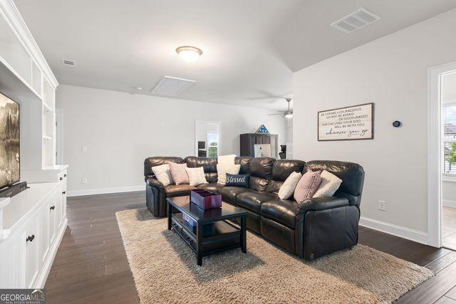4425 Ivanhoe Walk, Cumming, GA 30040