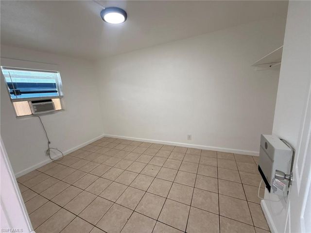 3049 2nd ST 2, Fort Myers, FL 33916