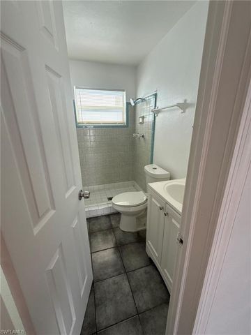 3049 2nd ST 2, Fort Myers, FL 33916