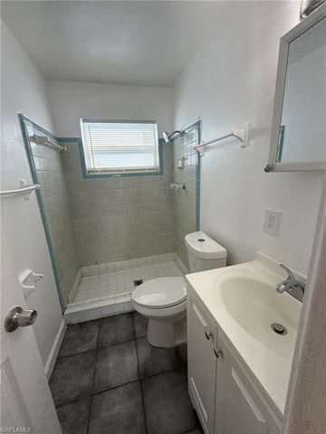 3049 2nd ST 2, Fort Myers, FL 33916
