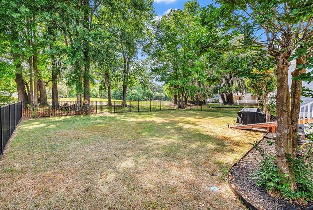 69 Governor Johnston Rd., Georgetown, SC 29440