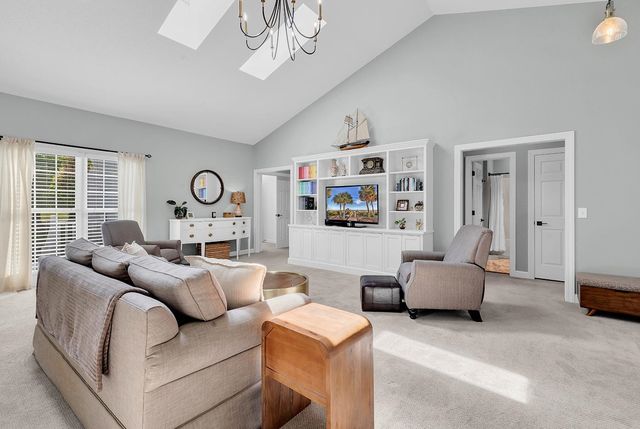 69 Governor Johnston Rd., Georgetown, SC 29440