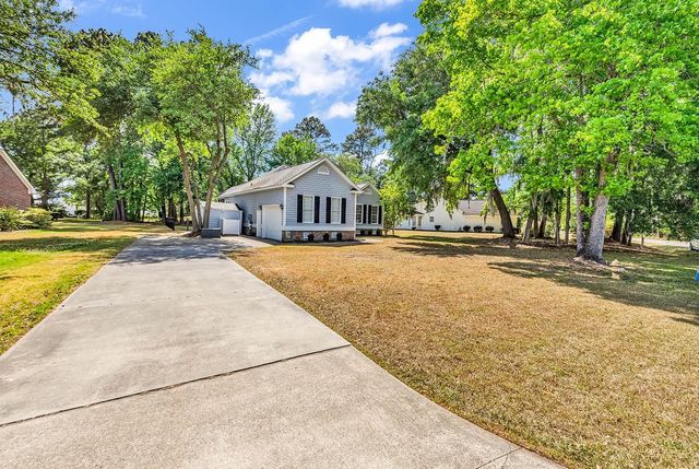 69 Governor Johnston Rd., Georgetown, SC 29440