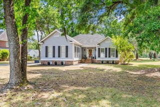 69 Governor Johnston Rd., Georgetown, SC 29440