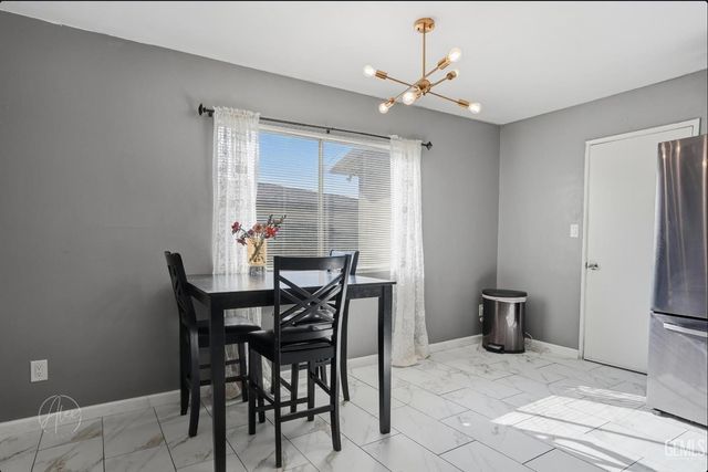 2500 Blackstone Court, Bakersfield, CA 93304