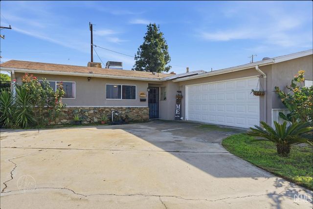 2500 Blackstone Court, Bakersfield, CA 93304