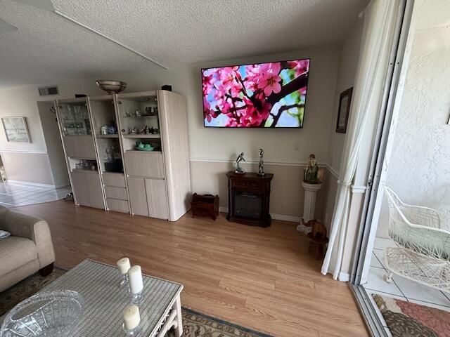 324 SE 10th Street, Dania Beach, FL 33004