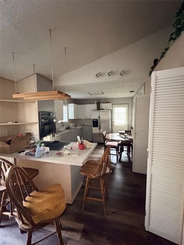 307 Lakewood Drive, Waxahachie, TX 75165