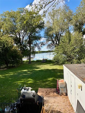 307 Lakewood Drive, Waxahachie, TX 75165