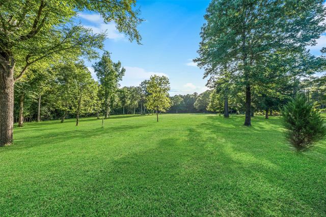 676 Milner Road, Livingston, TX 77351