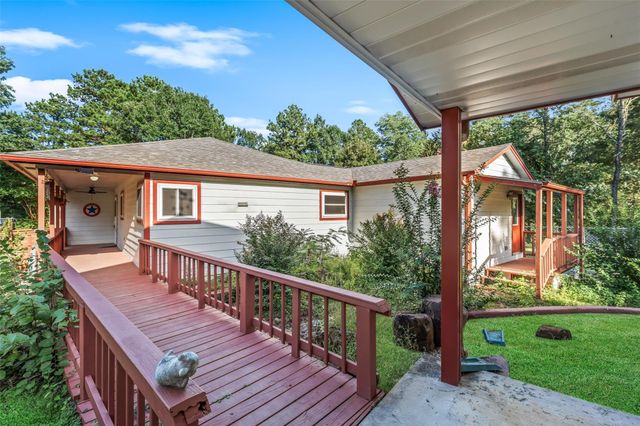 676 Milner Road, Livingston, TX 77351