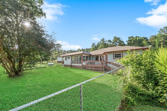 676 Milner Road, Livingston, TX 77351