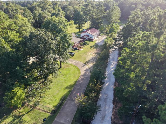 676 Milner Road, Livingston, TX 77351