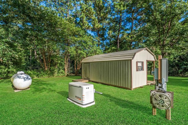 676 Milner Road, Livingston, TX 77351