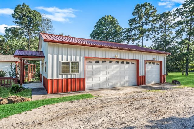 676 Milner Road, Livingston, TX 77351