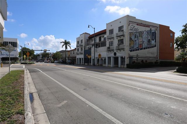 2606 SW 8th St, Miami, FL 33135