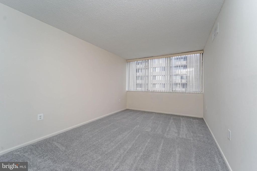 Image 18 of property listing at 1822 METZEROTT RD #308, Hyattsville, MD 20783