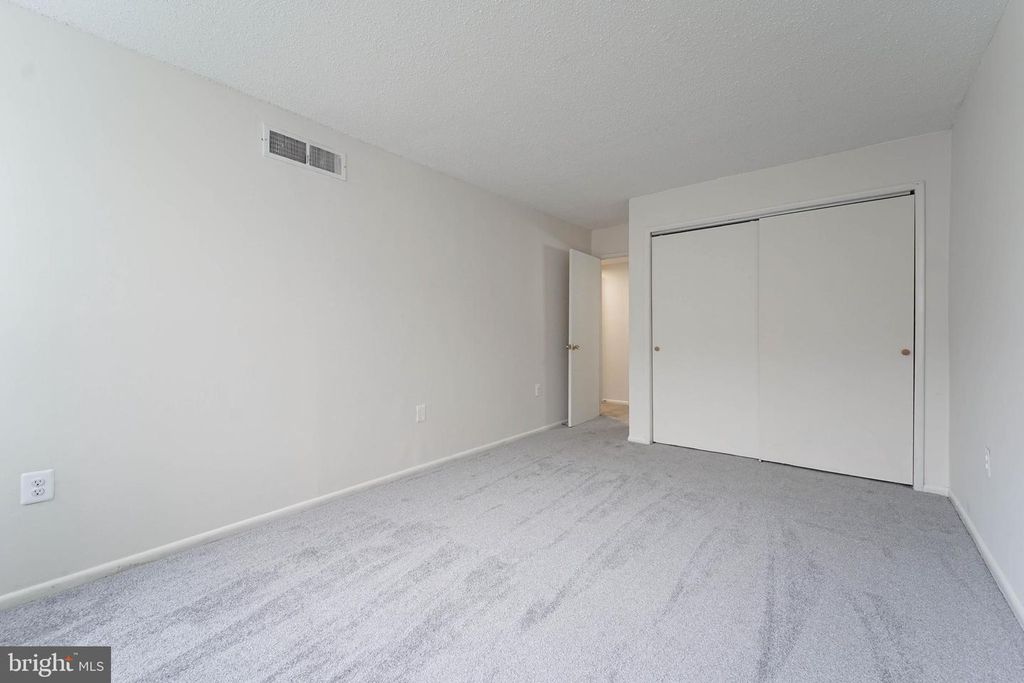 Image 20 of property listing at 1822 METZEROTT RD #308, Hyattsville, MD 20783