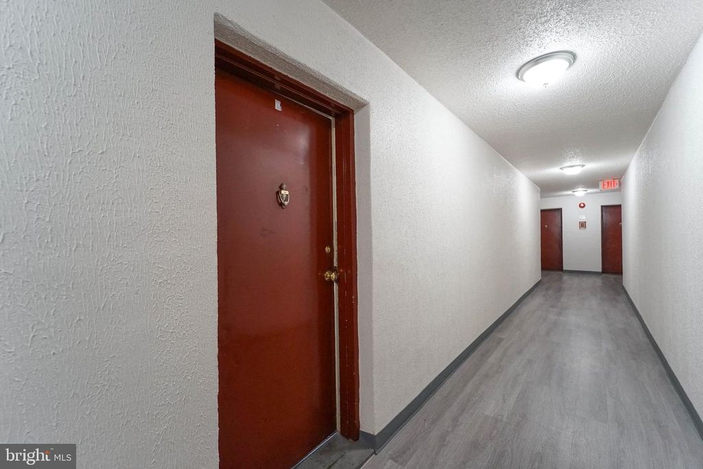 Image 4 of property listing at 1822 METZEROTT RD #308, Hyattsville, MD 20783