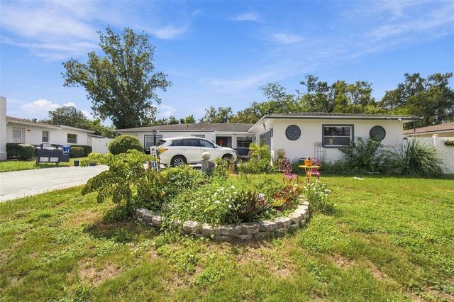 519 S LARRY CIRCLE, Brandon, FL 33511
