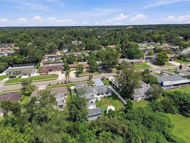 519 S LARRY CIRCLE, Brandon, FL 33511