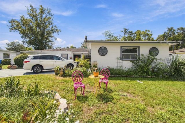519 S LARRY CIRCLE, Brandon, FL 33511