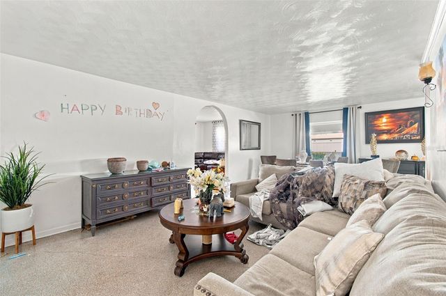 519 S LARRY CIRCLE, Brandon, FL 33511