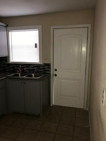 3206 Napoleon Street, Houston, TX 77004