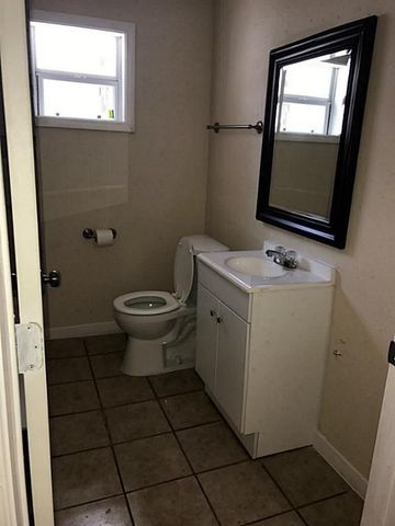 3206 Napoleon Street, Houston, TX 77004
